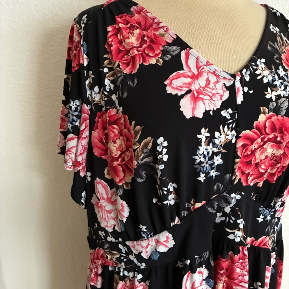 Torrid floral blouse - Picture 4 of 6